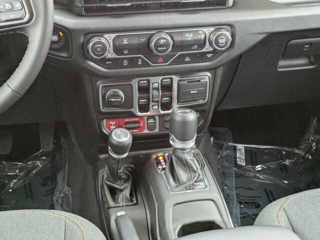 2025 Jeep Wrangler Willys Castroville TX