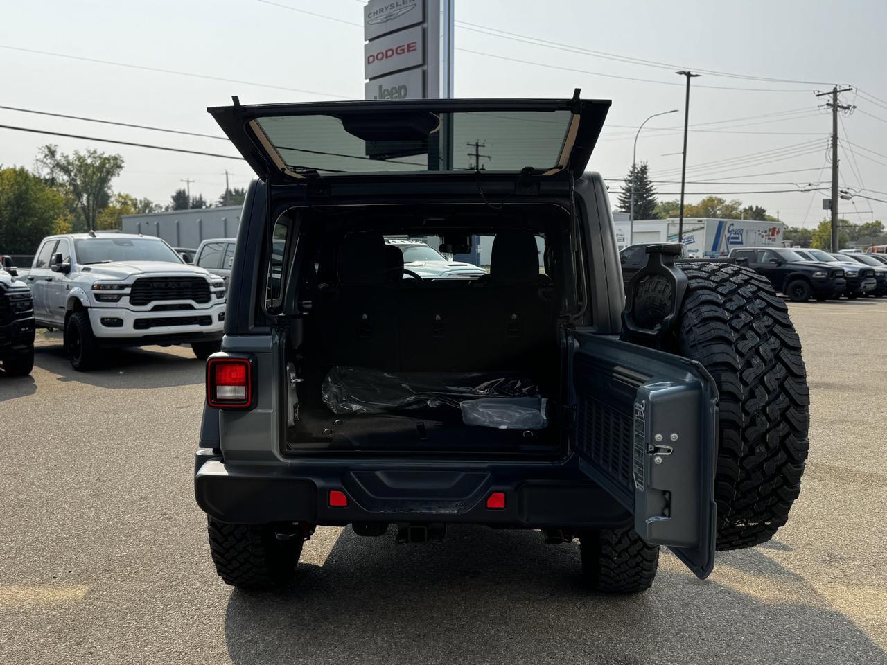2025 Jeep Wrangler Willys Sport 4x4 | V6 | 4 Door | Freedom Hardtop | Heated Seats | Remote Start Redwater AB