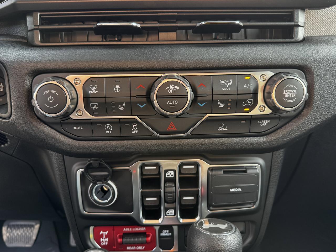 2025 Jeep Wrangler Willys Sport 4x4 | V6 | 4 Door | Freedom Hardtop | Heated Seats | Remote Start Redwater AB