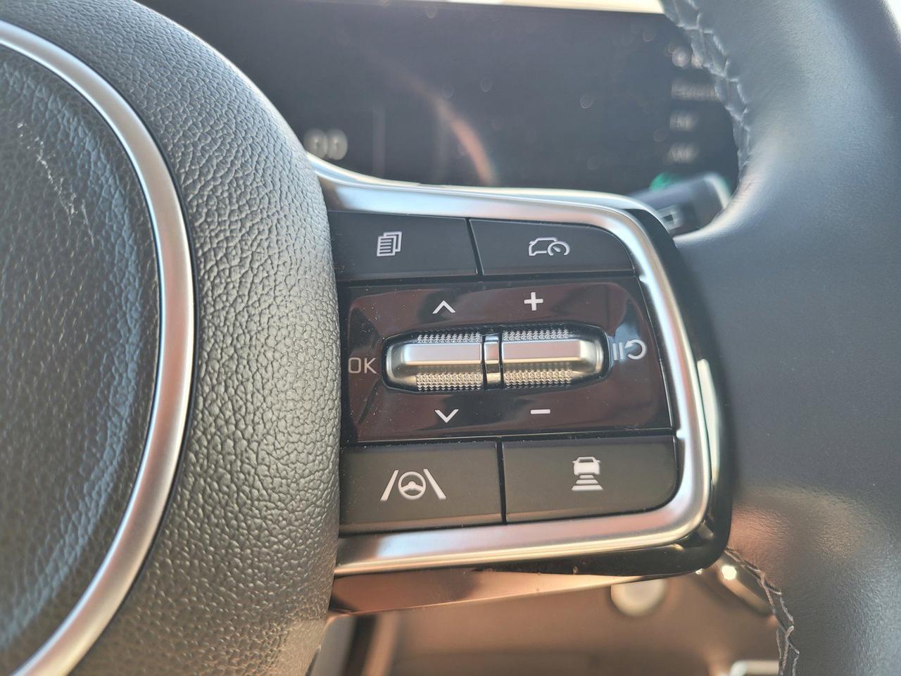 2025 KIA CARNIVAL HYBRID SX Roseville CA