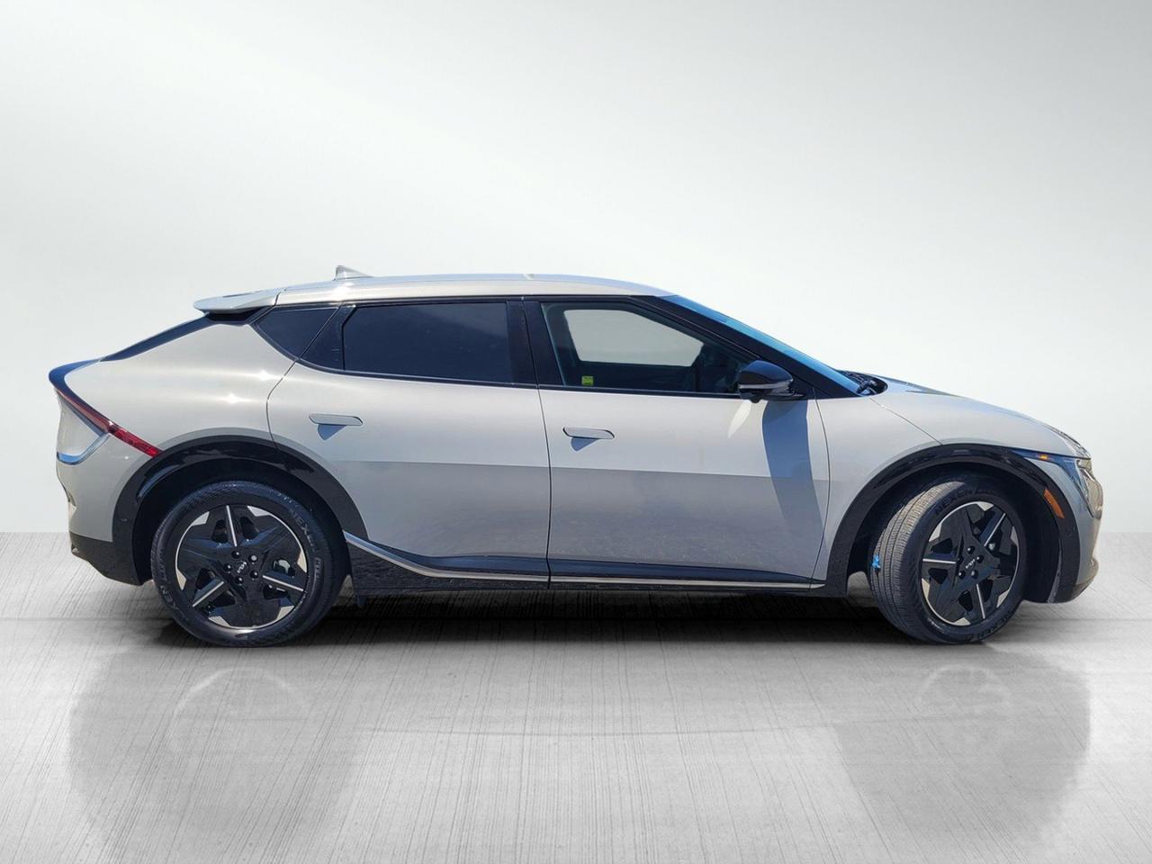 2025 KIA EV6 WIND