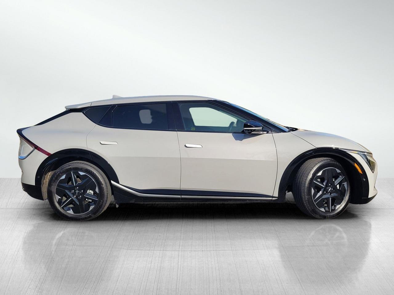2025 KIA EV6 WIND