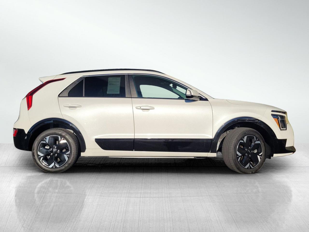 2025 KIA NIRO EV WIND