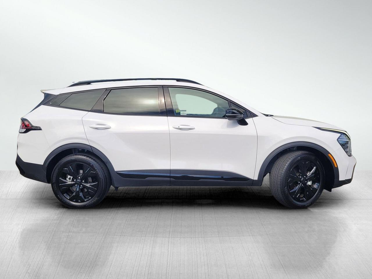 2025 KIA SPORTAGE X-LINE