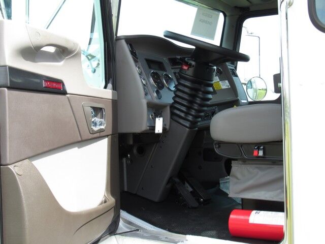 2025 Kenworth T380 Stellar Mechanic Service Truck with 12630 Telescopic Crane Homestead FL