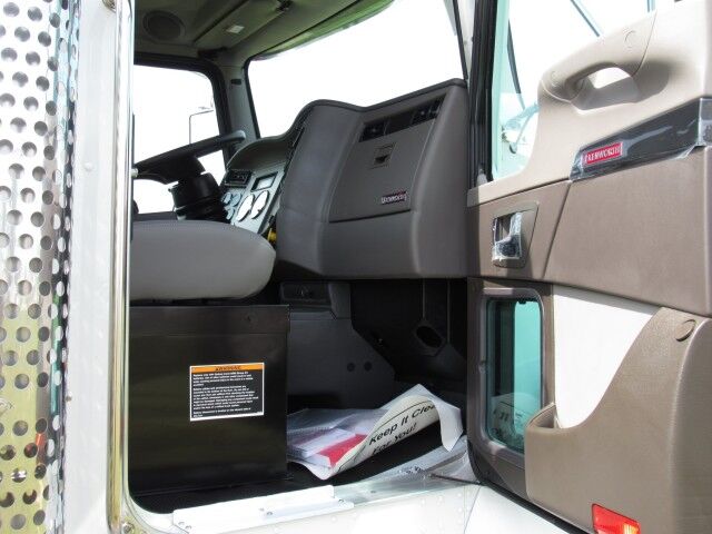 2025 Kenworth T380 Stellar Mechanic Service Truck with 12630 Telescopic Crane Homestead FL