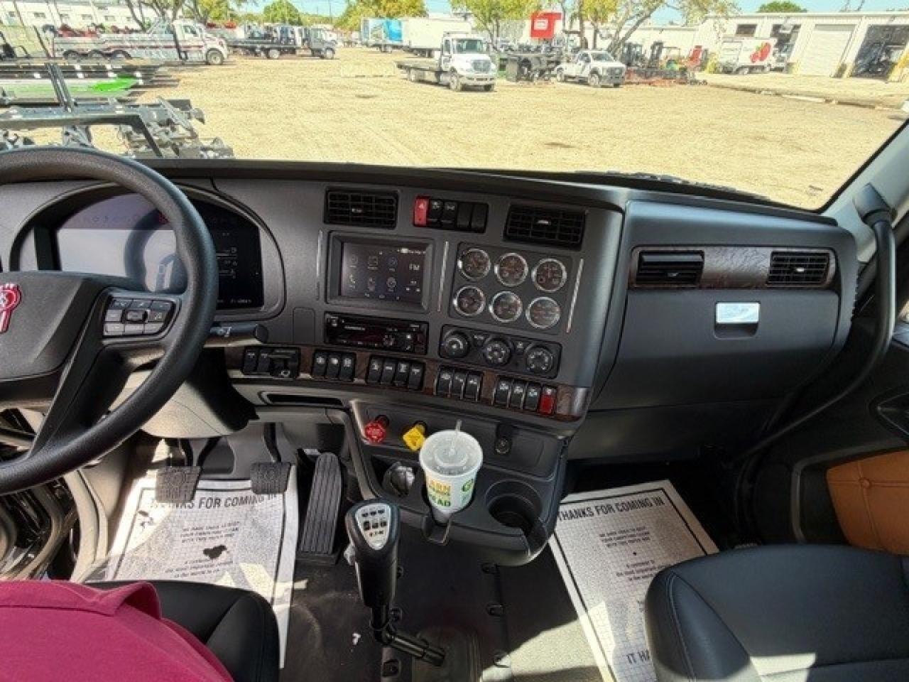 2025 Kenworth T880 Jerr-Dan 35/40 Ton Wrecker Truck Tampa FL
