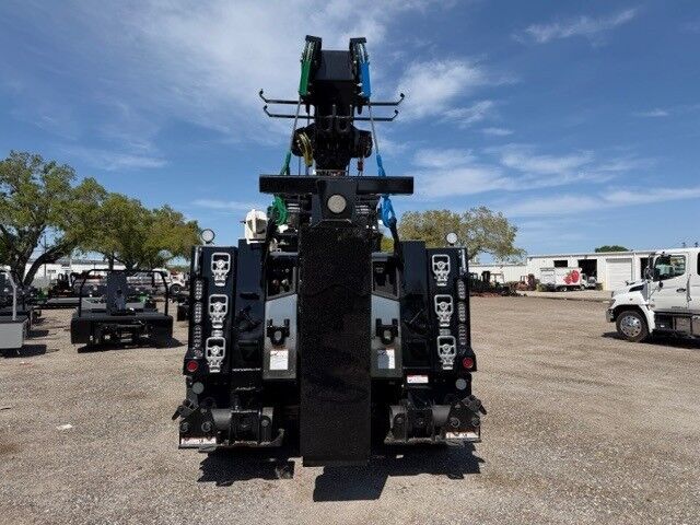 2025 Kenworth T880 Jerr-Dan 35/40 Ton Wrecker Truck Tampa FL