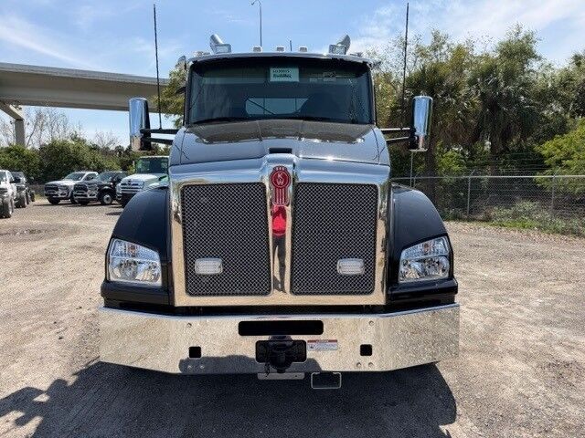 2025 Kenworth T880 Jerr-Dan 35/40 Ton Wrecker Truck Tampa FL