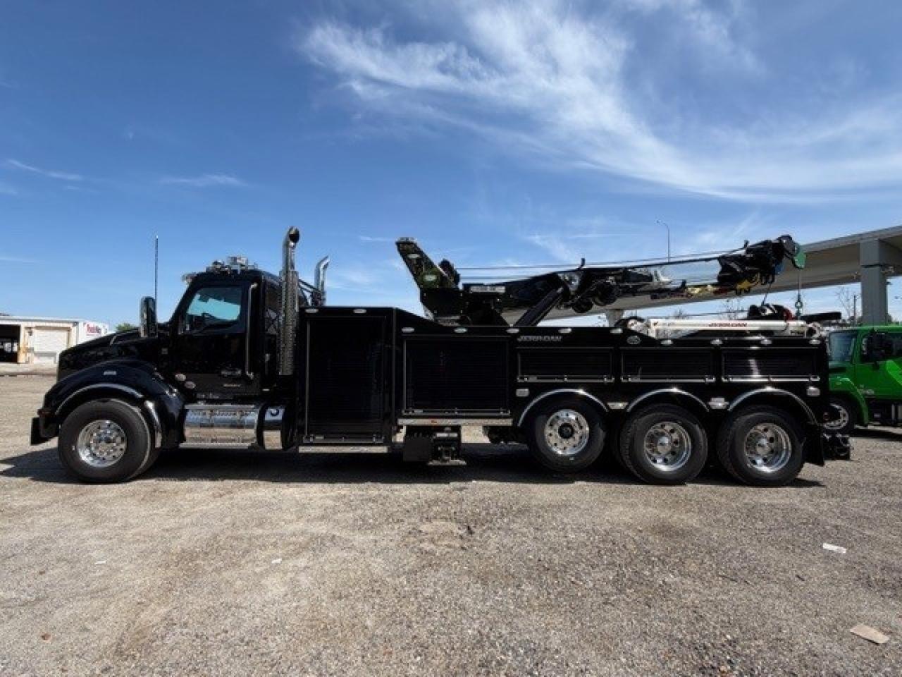 2025 Kenworth T880 Jerr-Dan 35/40 Ton Wrecker Truck