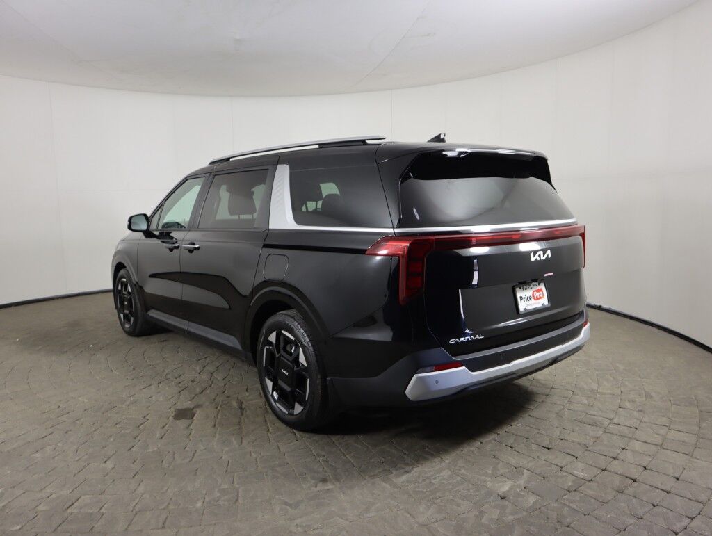 2025 Kia Carnival EX FWD Maumee OH