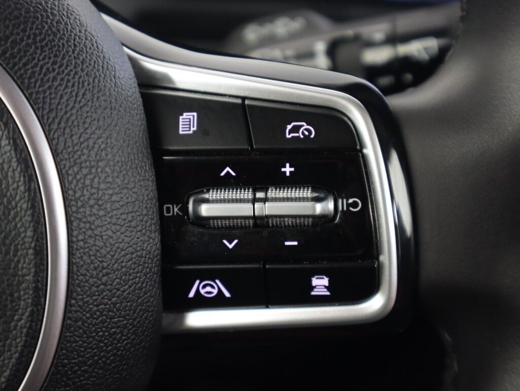 2025 Kia Carnival EX FWD Maumee OH