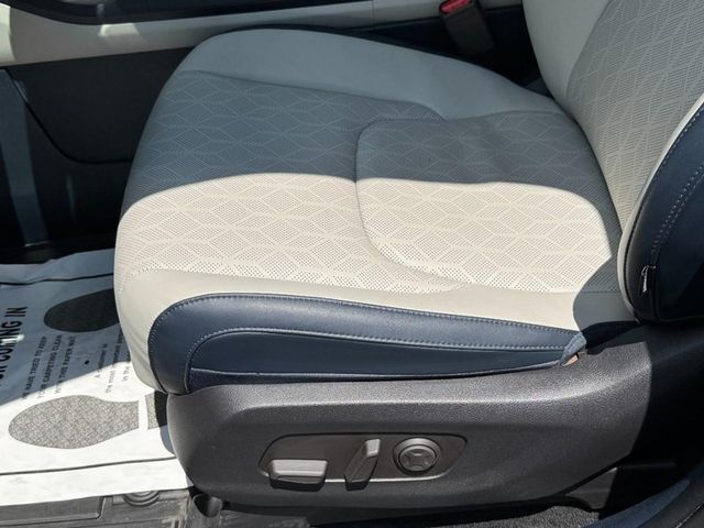 2025 Kia Carnival EX Washington MO