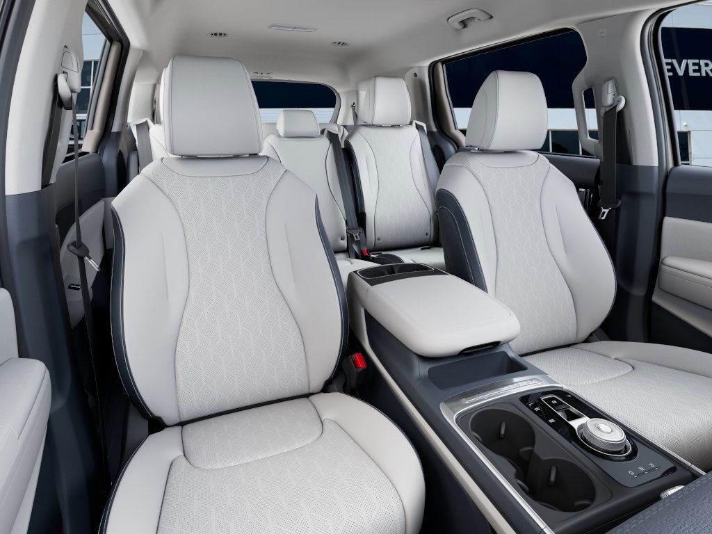 2025 Kia Carnival Hybrid EX Akron OH
