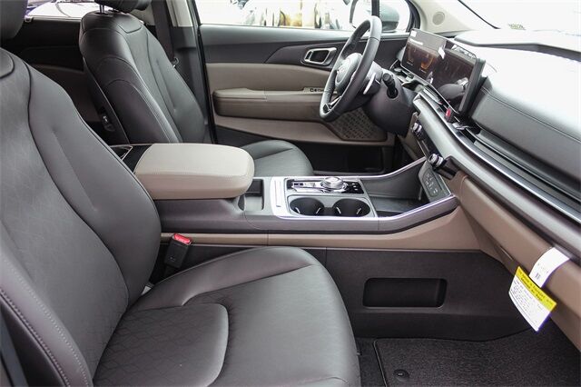 2025 Kia Carnival Hybrid EX Huntington Beach CA