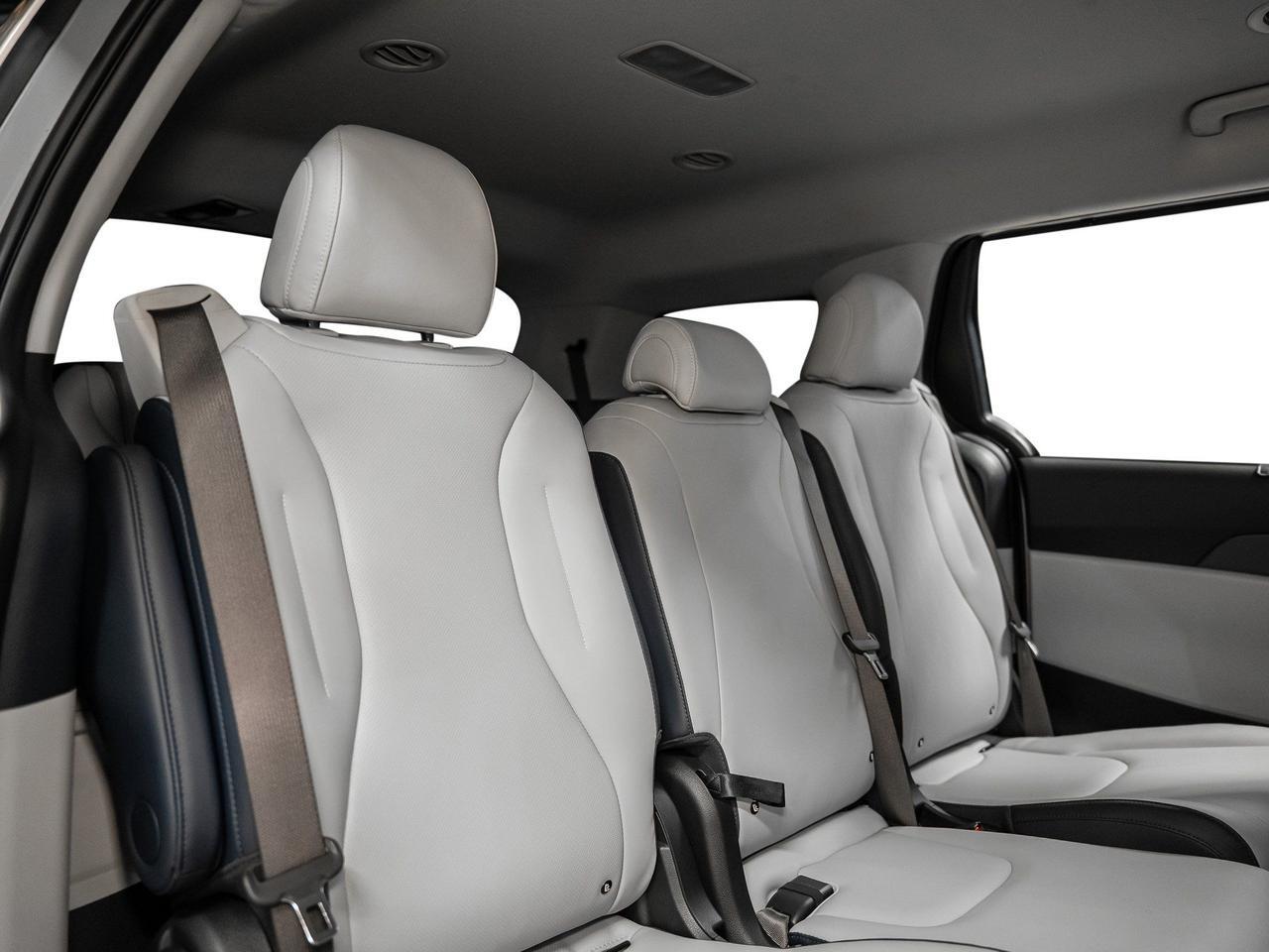 2025 Kia Carnival Hybrid EX Indianapolis IN