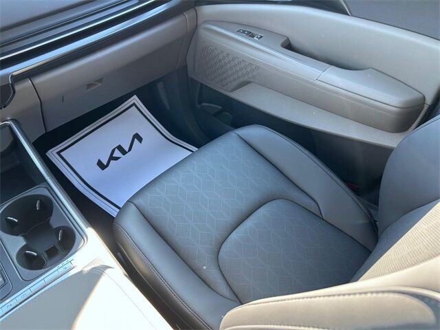 2025 Kia Carnival Hybrid LXS Cape Girardeau MO