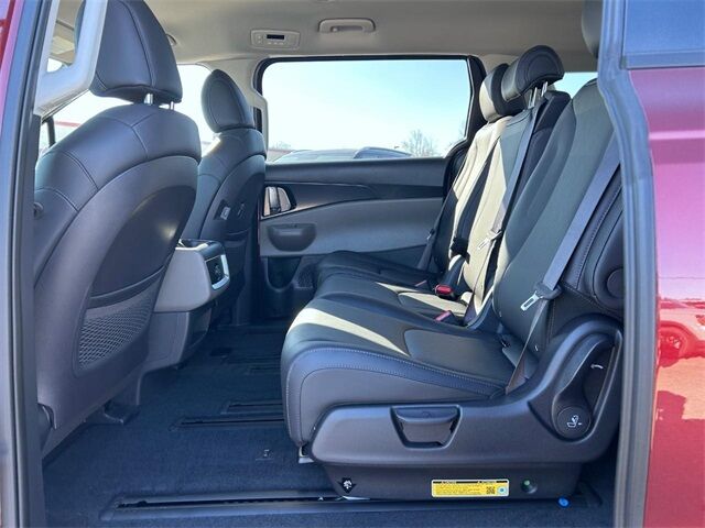 2025 Kia Carnival Hybrid LXS Cape Girardeau MO
