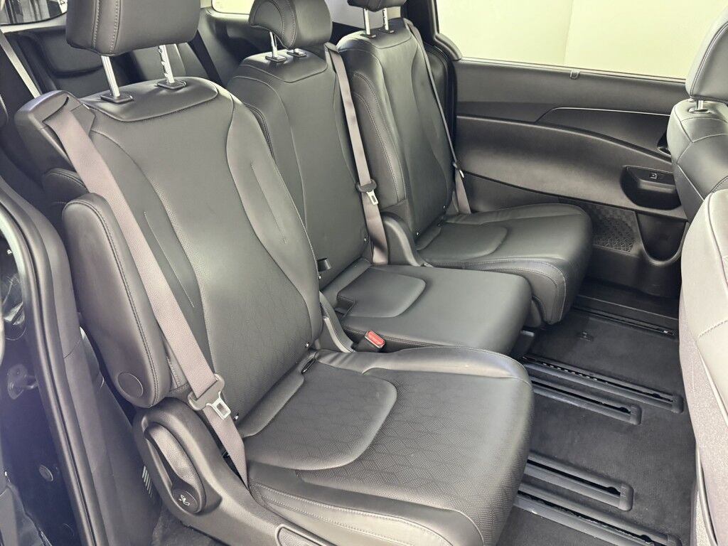 2025 Kia Carnival Hybrid SX Maumee OH