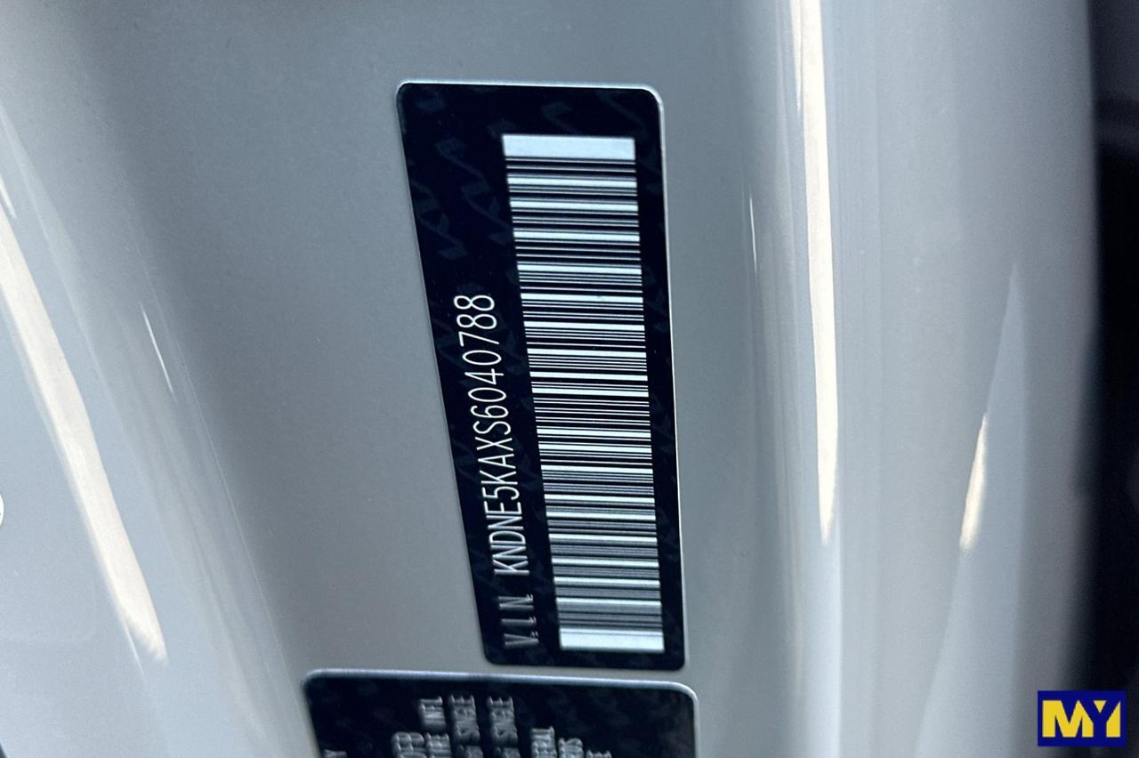 2025 Kia Carnival Hybrid SX Prestige Salinas CA