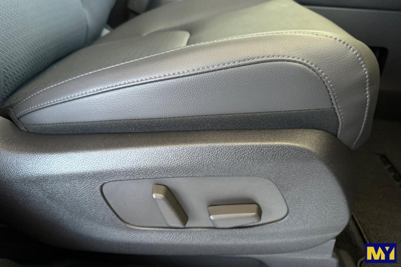 2025 Kia Carnival Hybrid SX Prestige Salinas CA