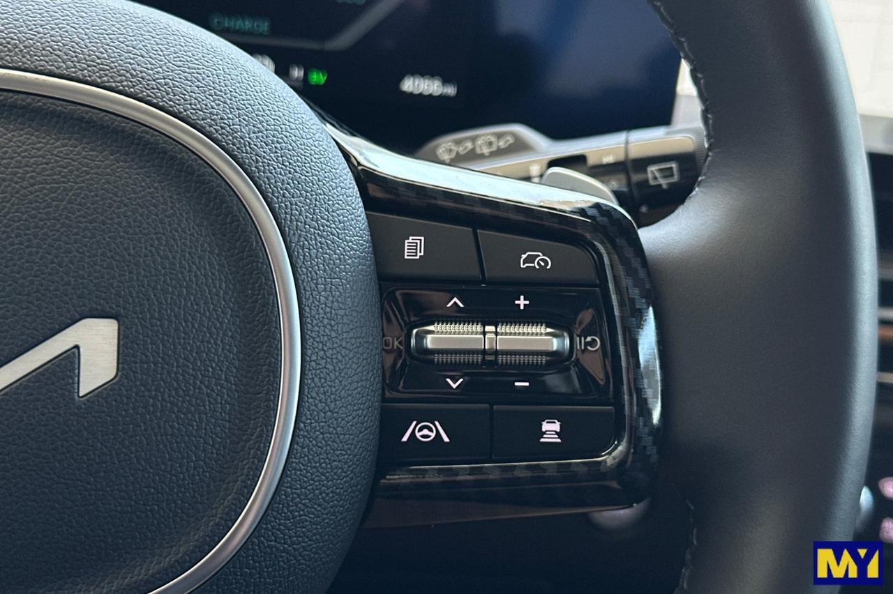 2025 Kia Carnival Hybrid SX Prestige Salinas CA