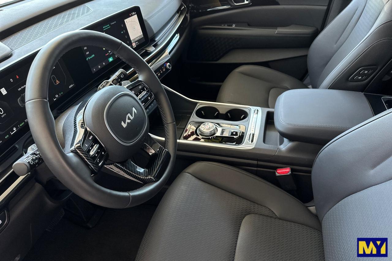 2025 Kia Carnival Hybrid SX Prestige Salinas CA