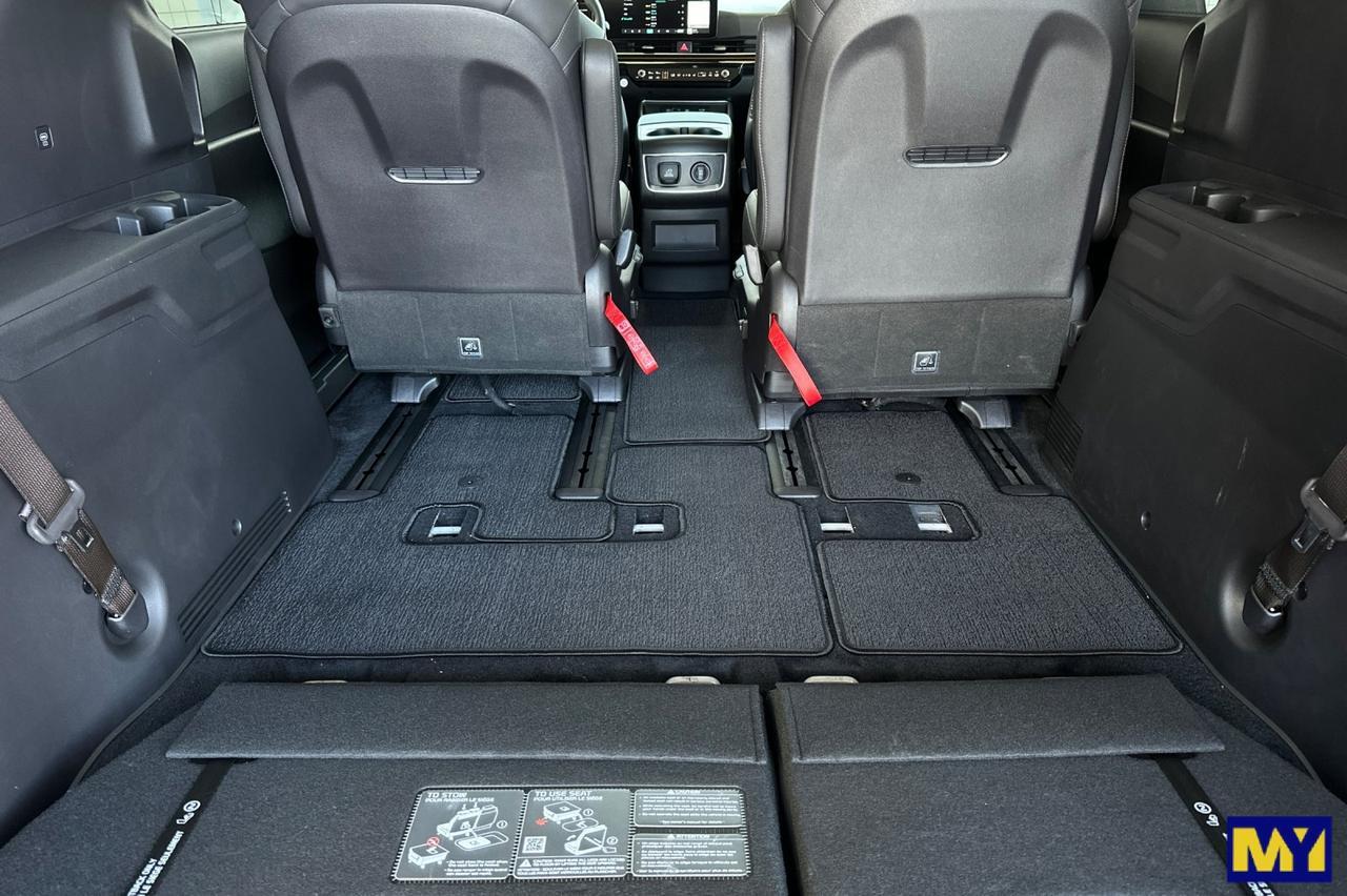 2025 Kia Carnival Hybrid SX Prestige Salinas CA