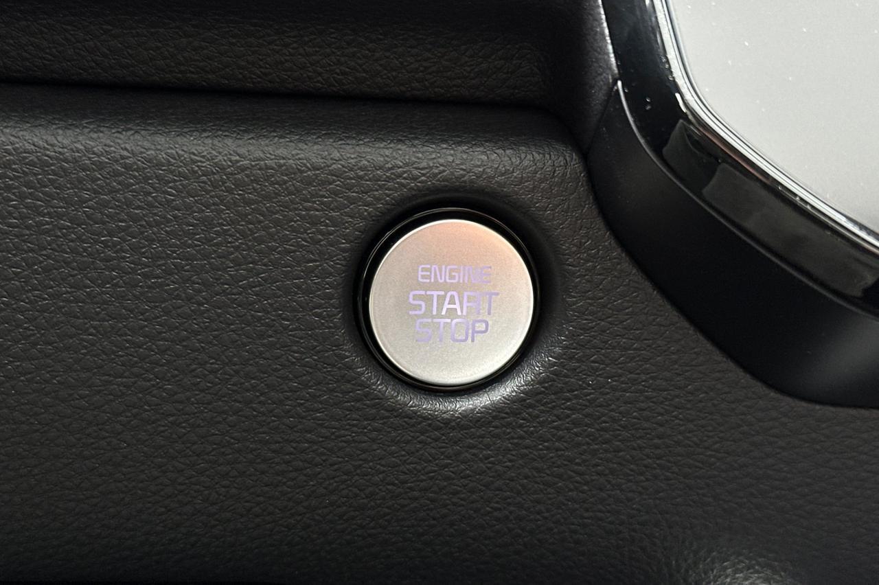 2025 Kia Carnival Hybrid SX Salinas CA