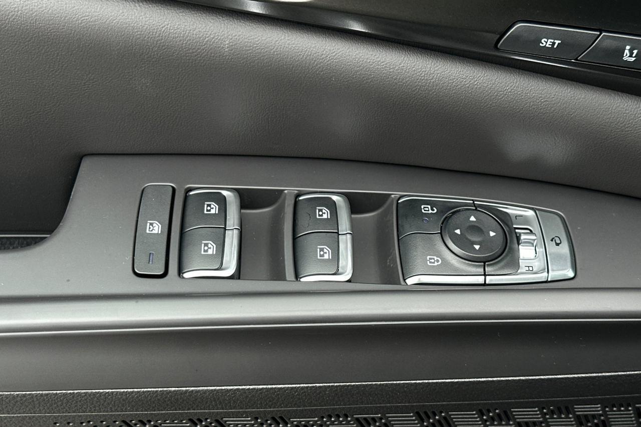 2025 Kia Carnival Hybrid SX Salinas CA