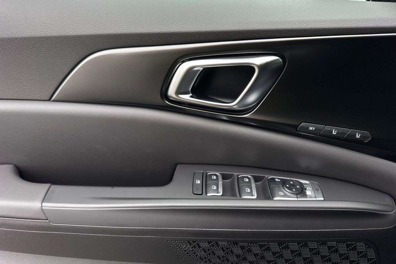 2025 Kia Carnival Hybrid SX Salinas CA