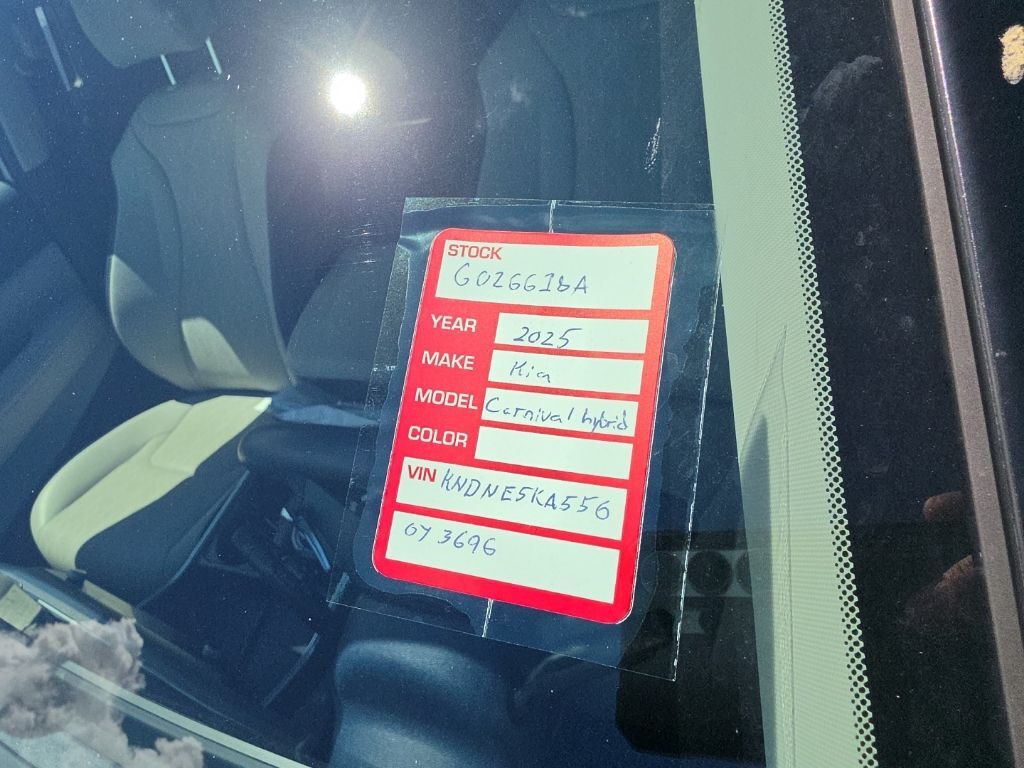 2025 Kia Carnival Hybrid SX San Clemente CA