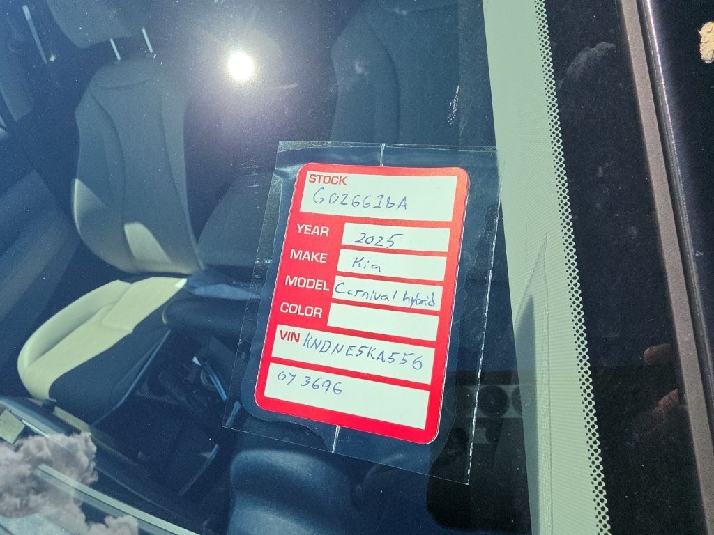 2025 Kia Carnival Hybrid SX San Clemente CA