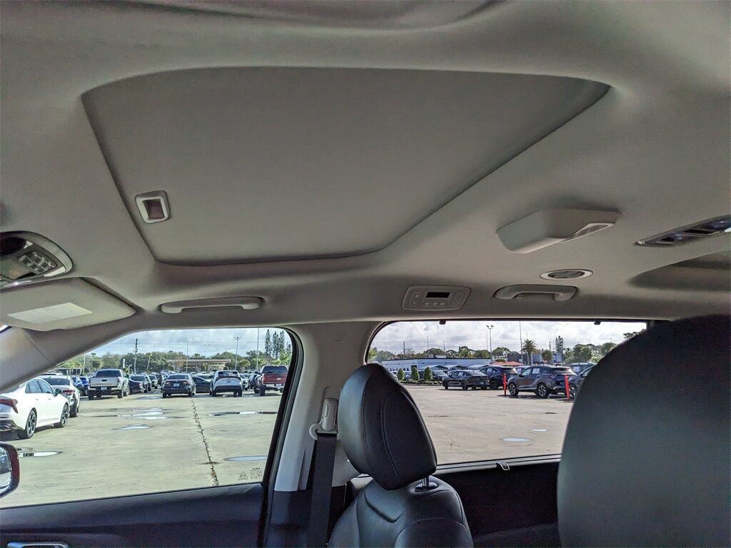 2025 Kia Carnival Hybrid SX San Clemente CA