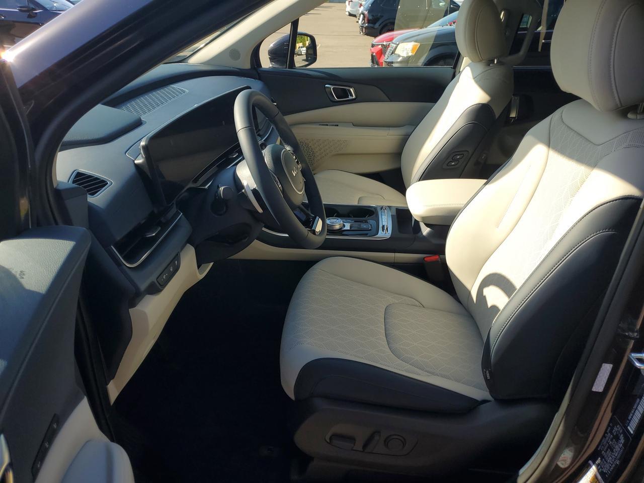 2025 Kia Carnival Hybrid SX St. Augustine FL