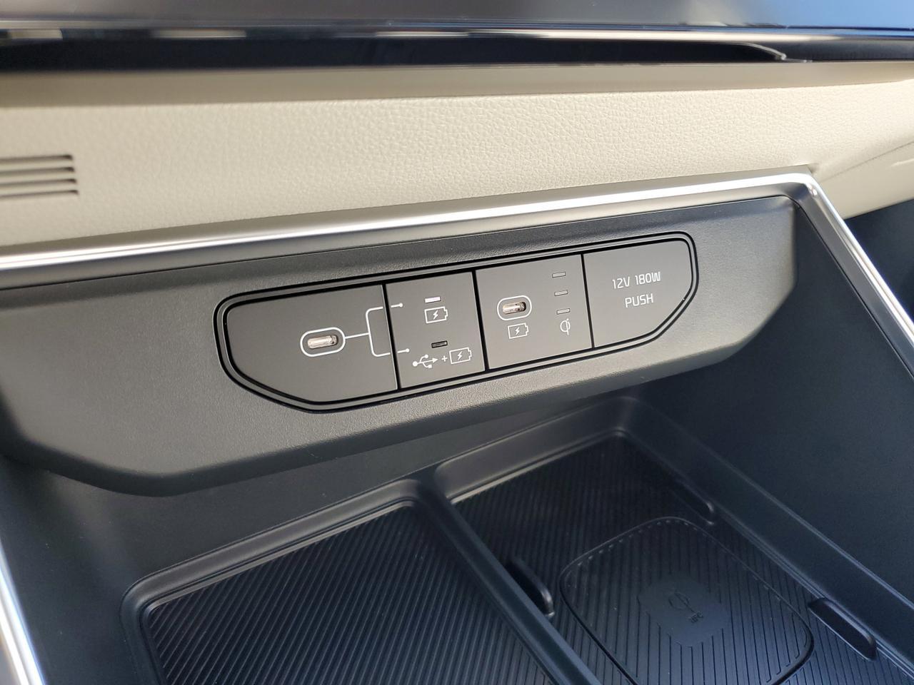 2025 Kia Carnival Hybrid SX St. Augustine FL