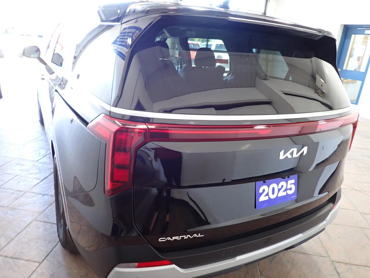 2025 Kia Carnival LX FWD NAVI Listowel ON
