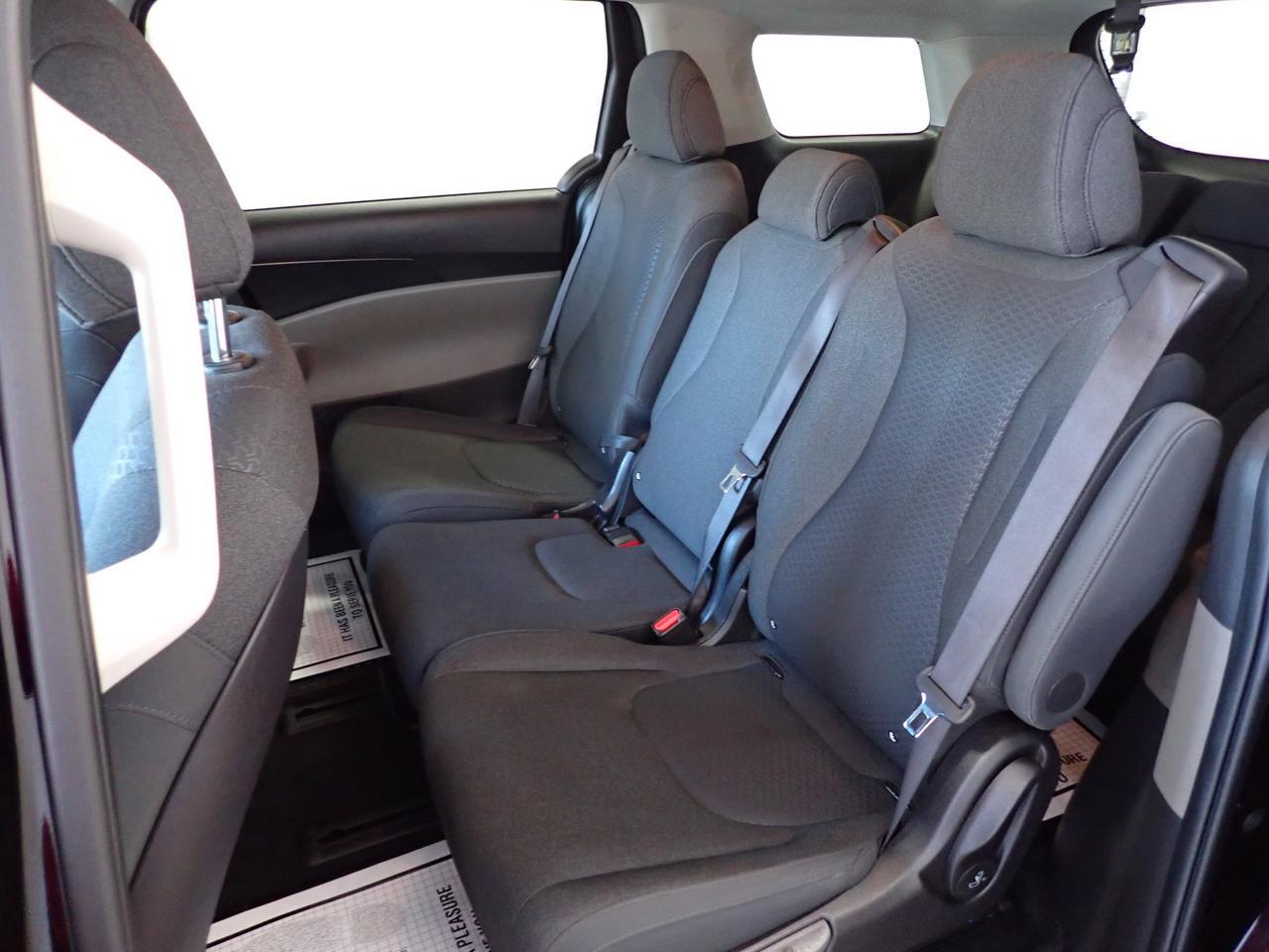 2025 Kia Carnival LX FWD NAVI Listowel ON