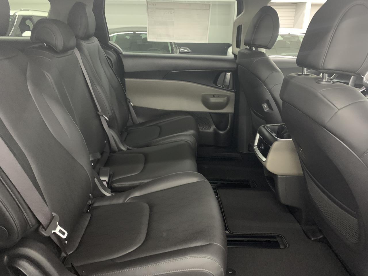 2025 Kia Carnival LXS FWD Benwood WV