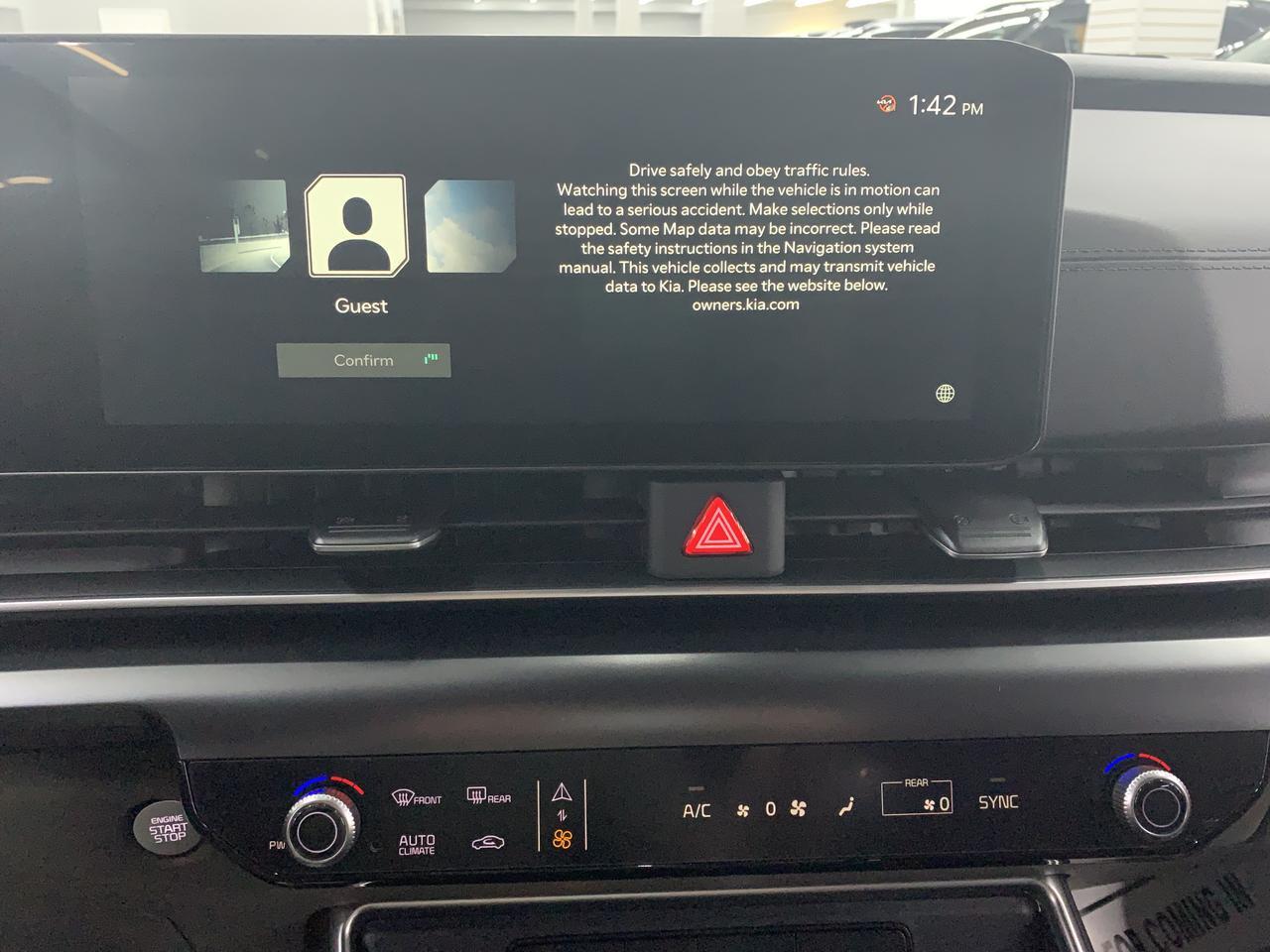 2025 Kia Carnival LXS FWD Benwood WV