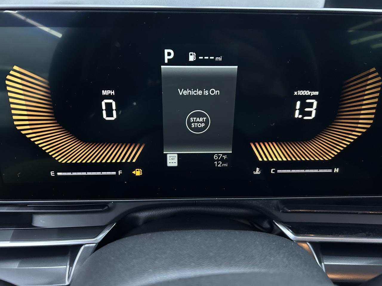 2025 Kia Carnival LXS FWD Benwood WV