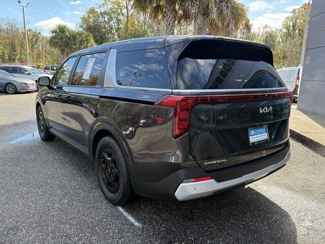 2025 Kia Carnival LXS