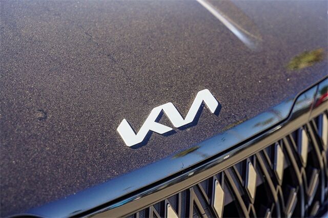 2025 Kia Carnival LXS Moreno Valley CA