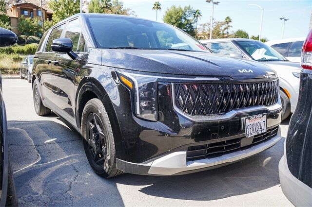 2025 Kia Carnival LXS