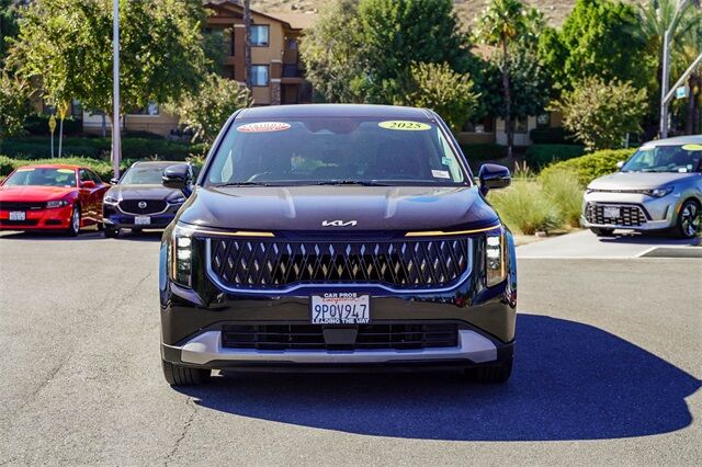 2025 Kia Carnival LXS