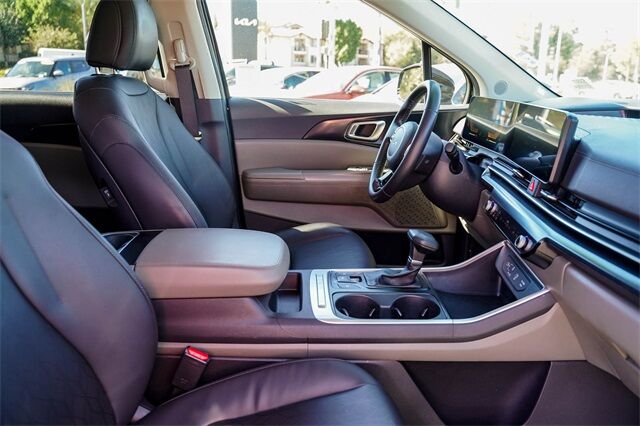 2025 Kia Carnival LXS Moreno Valley CA