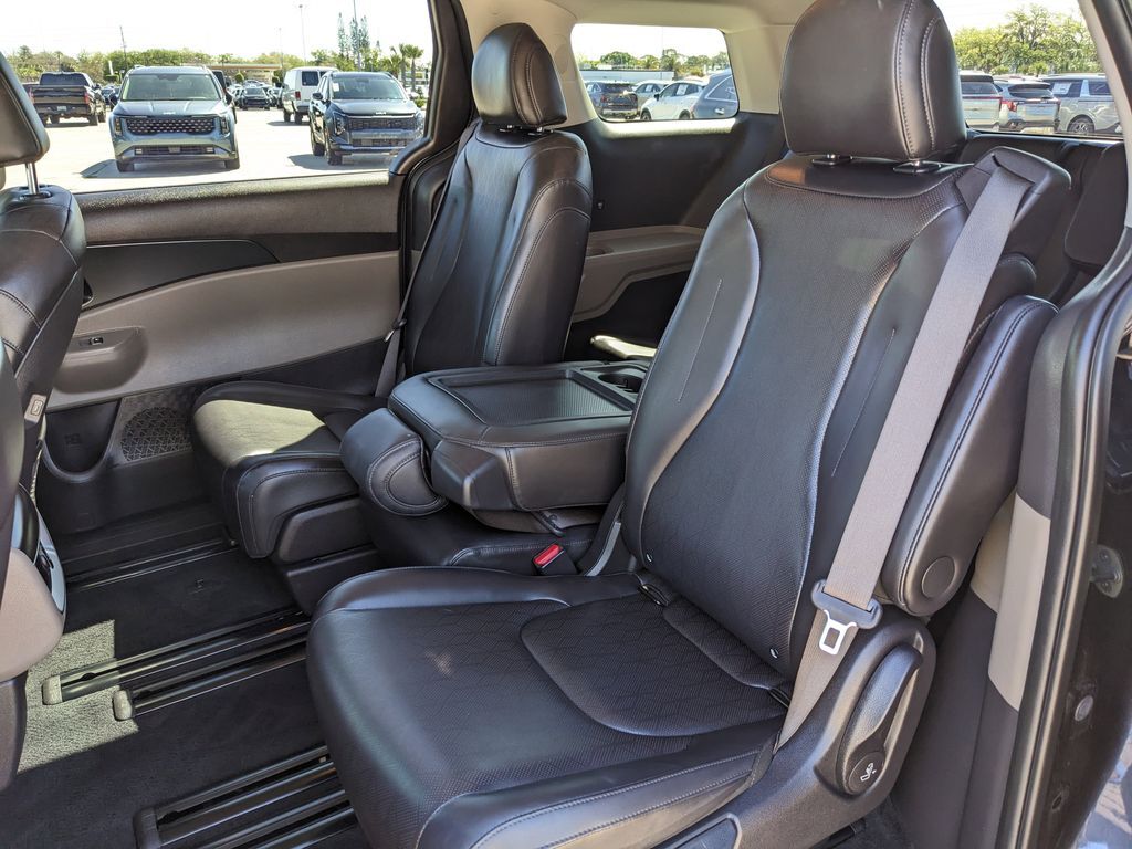 2025 Kia Carnival LXS San Clemente CA