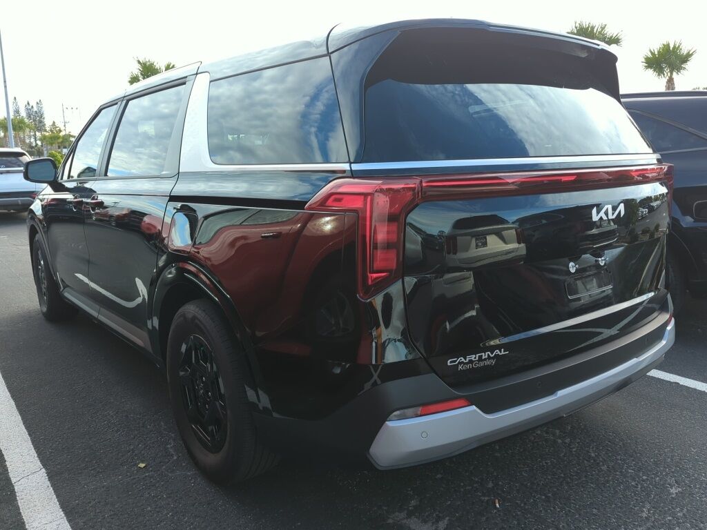 2025 Kia Carnival LXS San Clemente CA