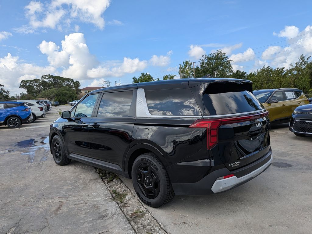 2025 Kia Carnival LXS San Clemente CA