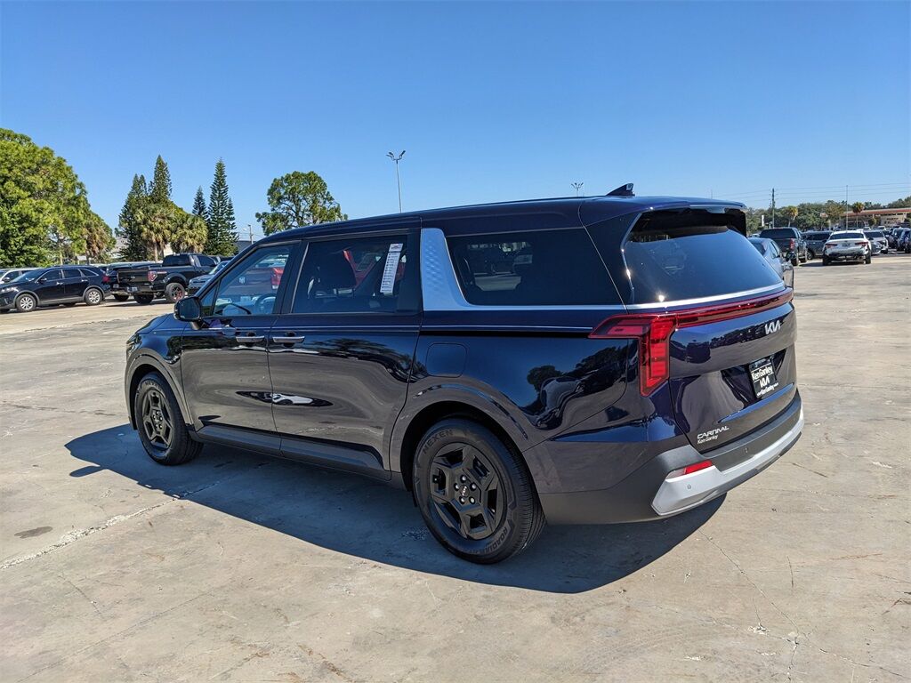 2025 Kia Carnival LXS San Clemente CA